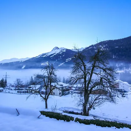 Apartment Apartmenthaus Matri By Pferd Auf Wolke *