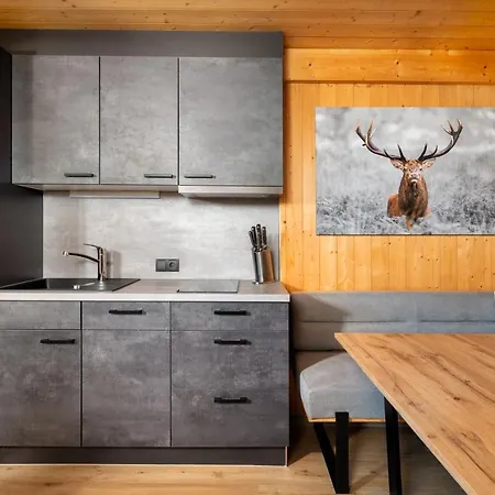 Apartmenthaus Matri By Pferd Auf Wolke Appartamento