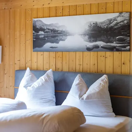 Apartmenthaus Matri By Pferd Auf Wolke * Dalaas