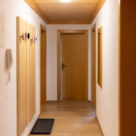 Apartmenthaus Matri By Pferd Auf Wolke