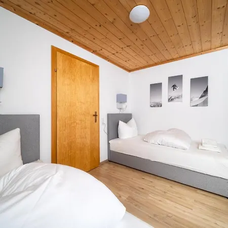 Apartmenthaus Matri By Pferd Auf Wolke * Dalaas