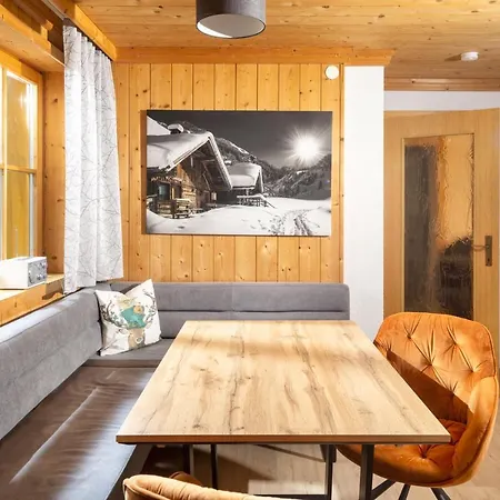 Apartment Apartmenthaus Matri By Pferd Auf Wolke *